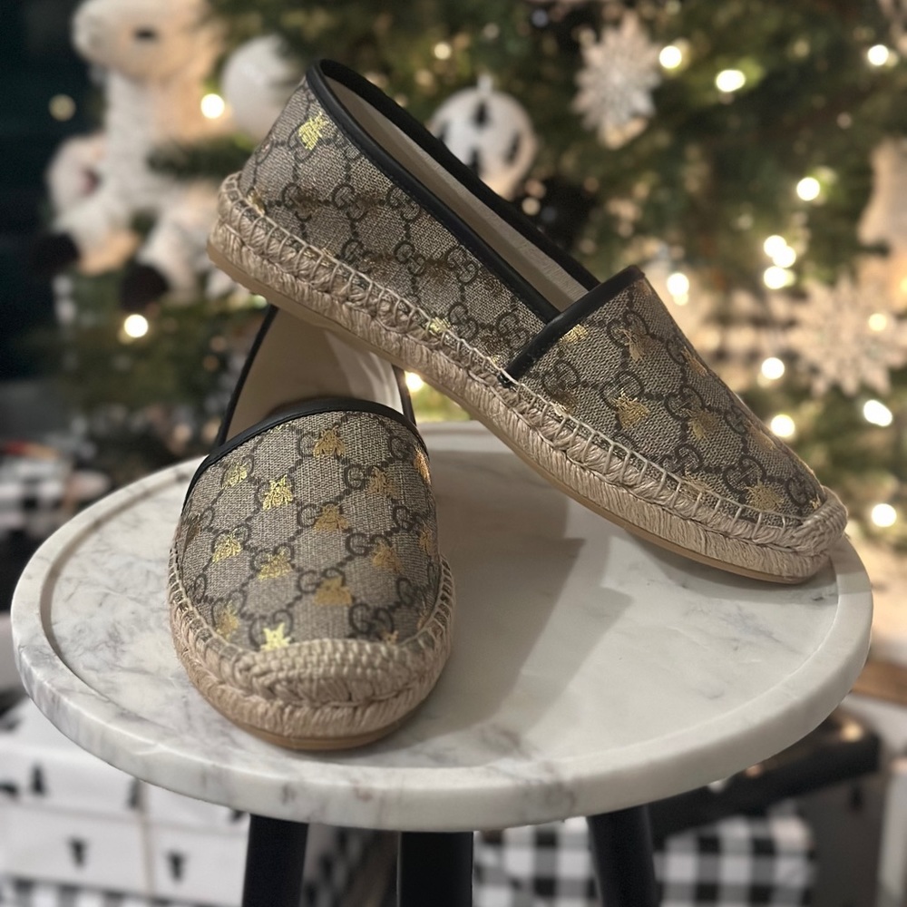 Gucci Bee print Espadrilles